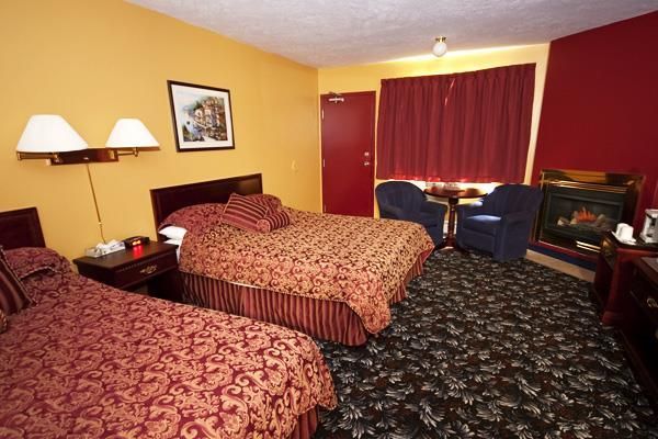 Flamingo Inn (Whitecourt)
